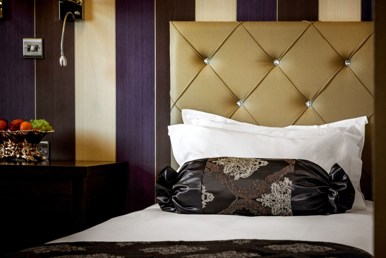 Bedroom 3, Grand Sapphire Hotel & Banqueting, London