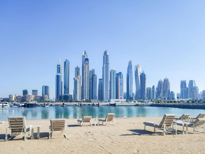 Room 5, Deluxe 3BR Apt w Dubai Marina Vws Beach Access, Dubai