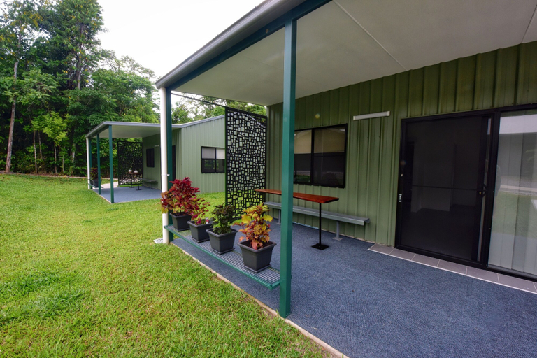 Exterior & Views 2, Daintree Peaks ECO Stays, Douglas