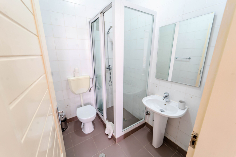 Bathroom 5, Boutique Hotel Praia Maria, Praia
