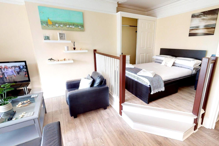 Ilfracombe SEA Rock 4 1 Bedroom, Devon