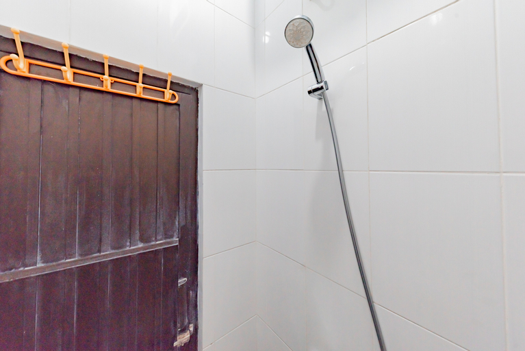 Bathroom 4