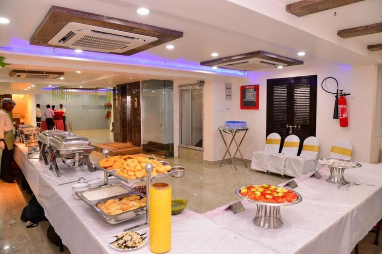 Food & Drinks, Reliable Inn, Kolkata