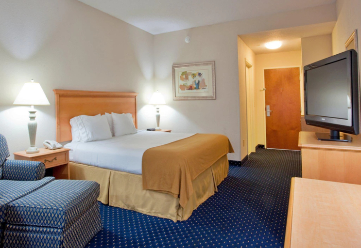 Holiday Inn Express & Suites RICHMOND NORTH ASHLAND - Tap to explore photos