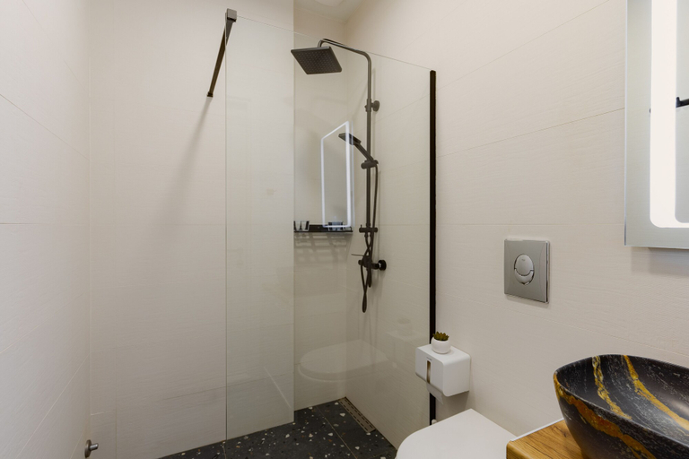Bathroom 3, Next Orange Aparthotel Official, Batumi