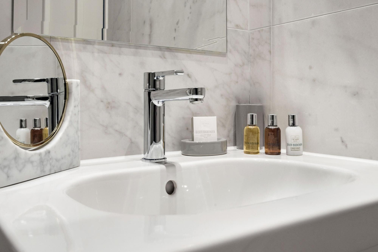 Room 5, The Chelsea Studio Next to Sloane Square, London