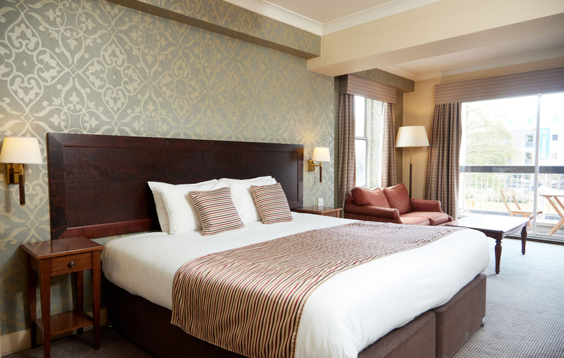 Bedroom 2, The Bell Hotel Thetford by Greene King Inns, Norfolk