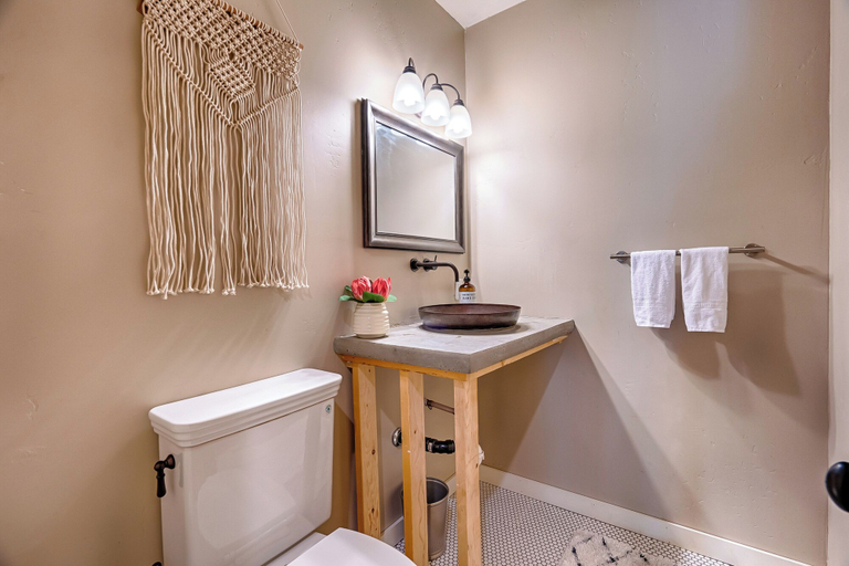 Bathroom 3, The Chic Cabin Apartment, Coconino