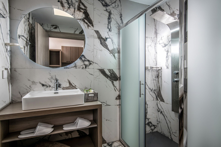 Bathroom, Ebenus Suites by Checkin, Crete
