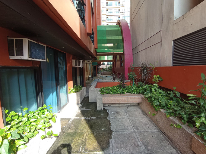 Exterior & Views 2, The Staycation - Boutique rooms, Makati City