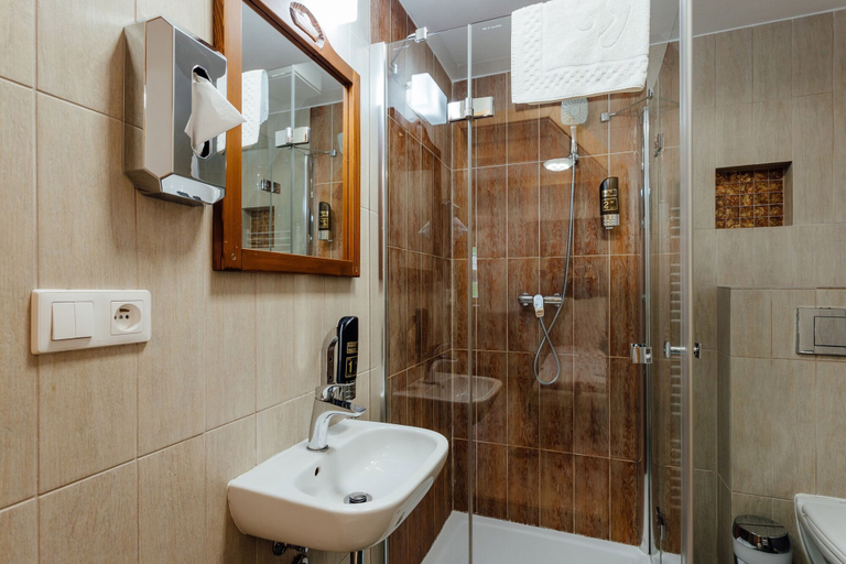 Bathroom 4, Wellness rezort Jánošíkov dvor, Dolný Kubín