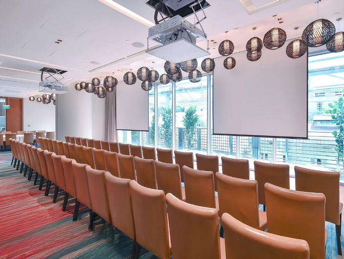 Business Facilities