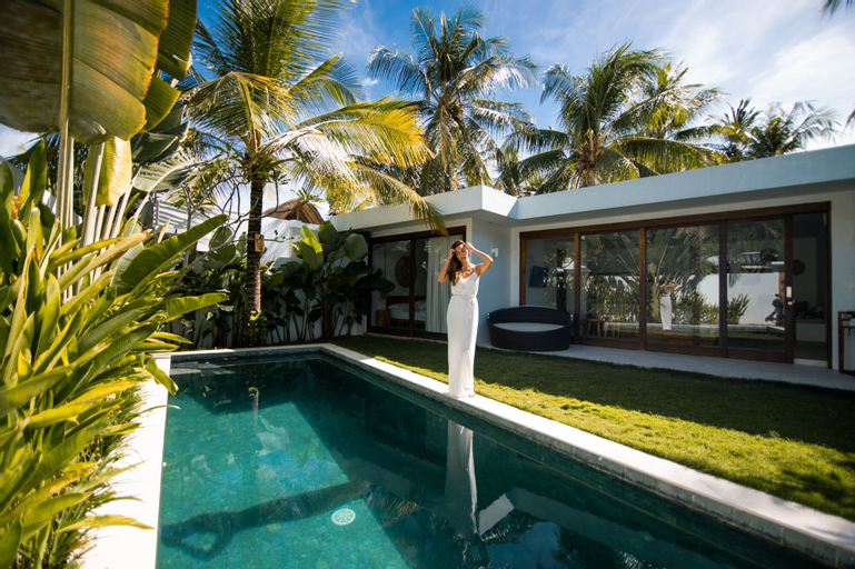Swimming Pool 1