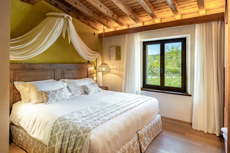 Bedroom 3, Conti Thun Wine Resort, Brescia