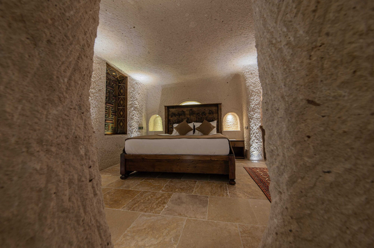Bedroom 4, Ages in Cappadocia, Nevşehir