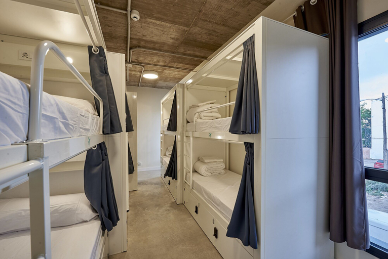 Bedroom 3, HostelFly Madrid Airport, Madrid