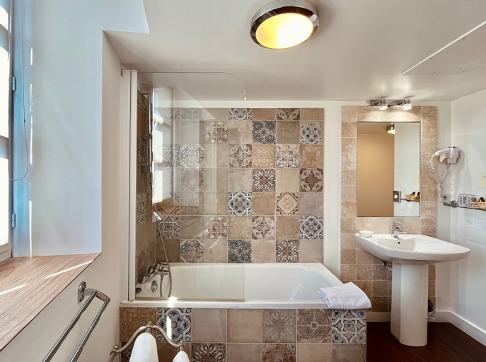 Bathroom 3