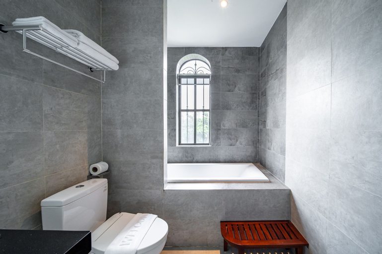 Bathroom 3