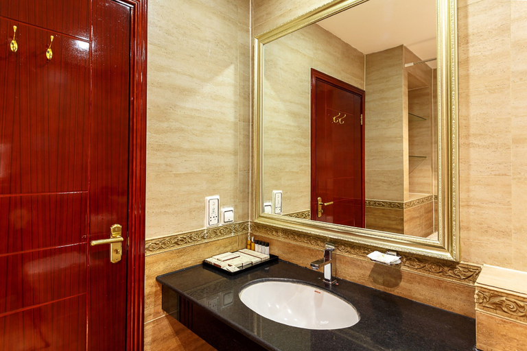 Bathroom 4, Renion Residence Hotel, Almaty