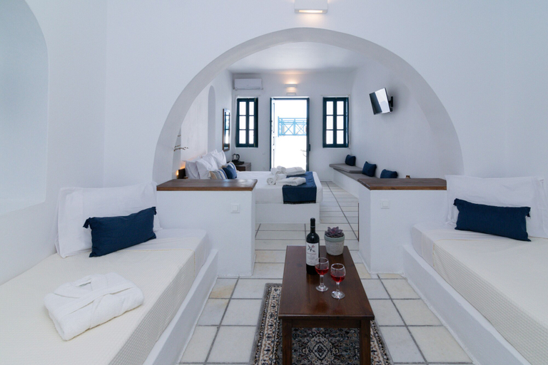 Bedroom 4, Delion View Hotel, South Aegean