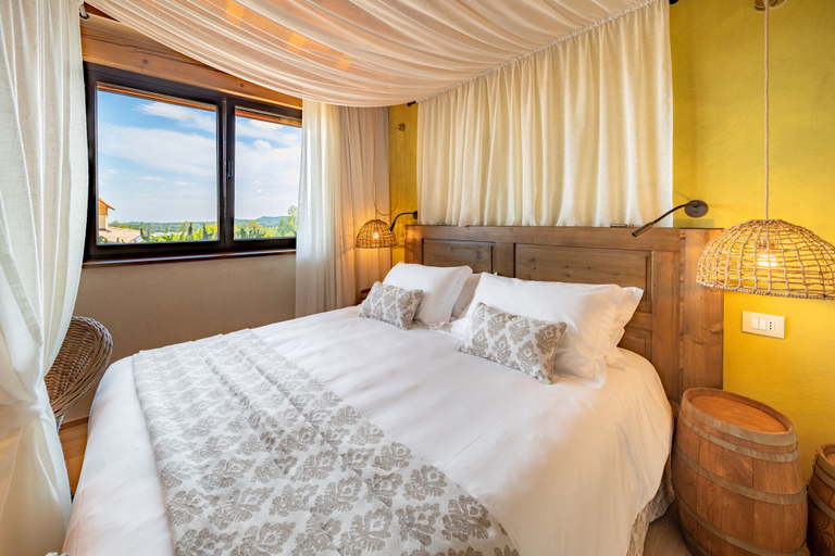 Bedroom 3, Conti Thun Wine Resort, Brescia