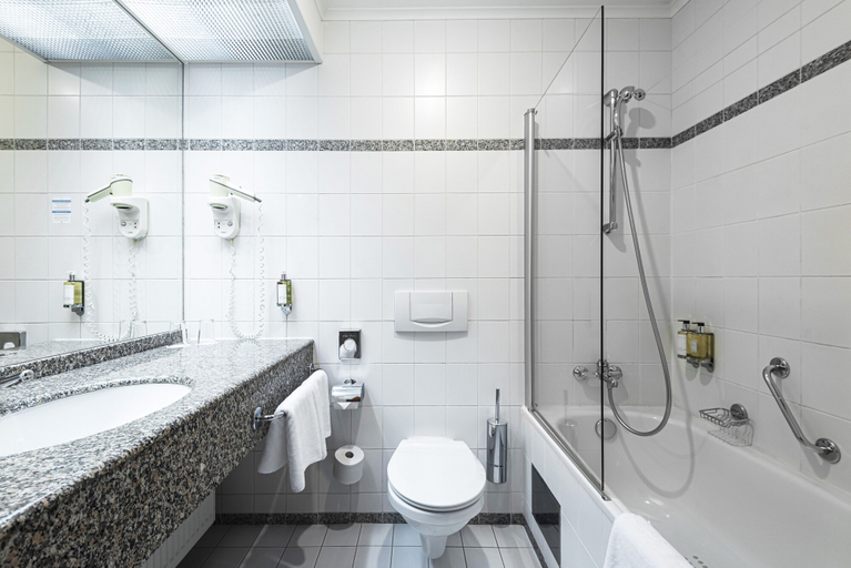 Bathroom 4, Grand Hotel International, Praha 6