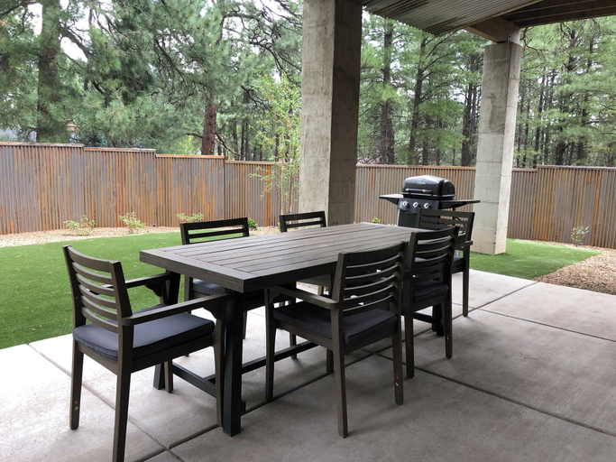Others 5, The Chic Cabin Apartment, Coconino