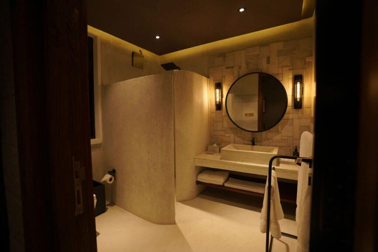 Bathroom, Byarsa Hotel Skardu, Northern Areas
