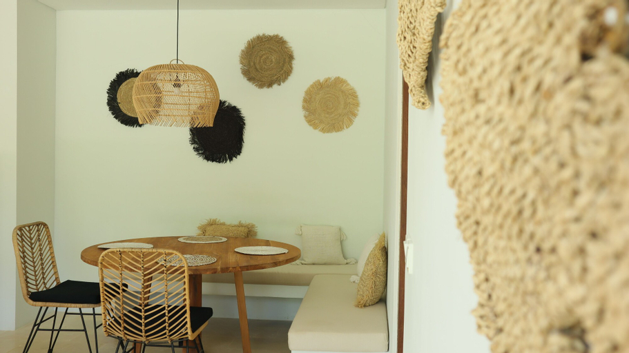 Dining Room 4