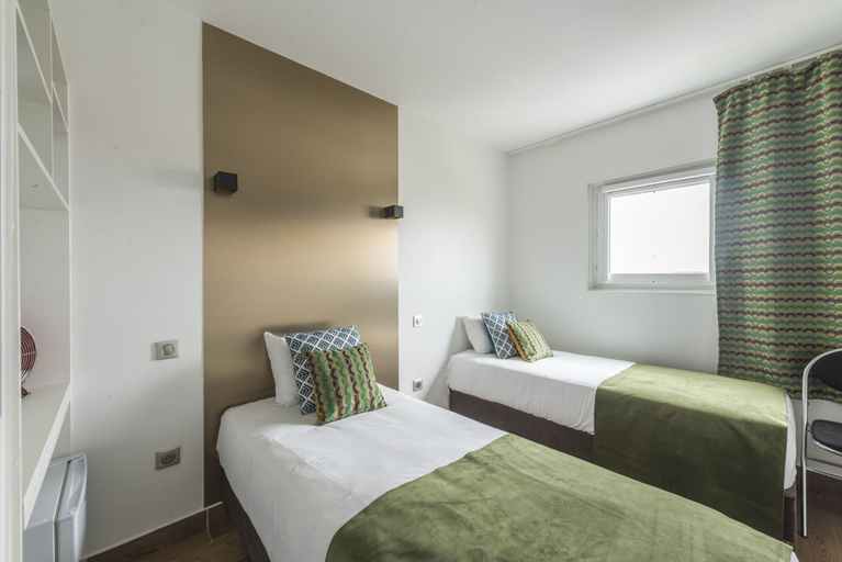 Bedroom 3, Hotel Zola 45 Bezons La Defense, Val-d'Oise