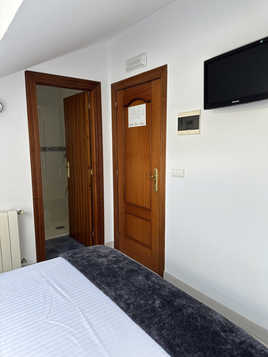 Bedroom 4, Hotel Sanmar, Cantabria