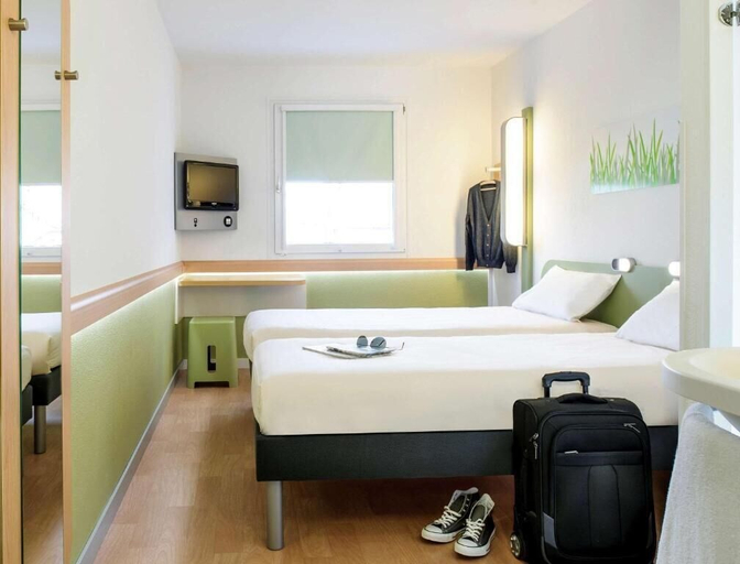 Bedroom 3, ibis budget Basel Pratteln, Liestal
