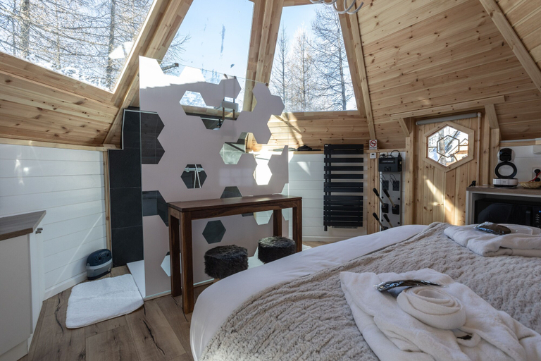 Bedroom 5, Alpin D’Hôme, Hautes-Alpes