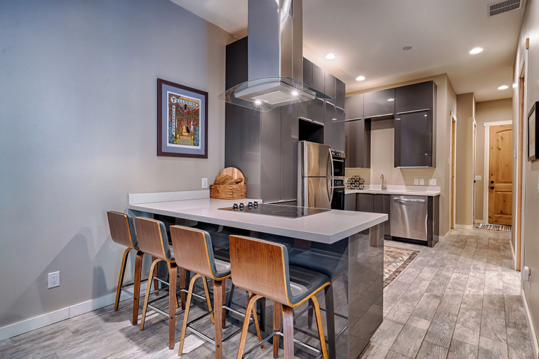 Others 4, The Chic Cabin Apartment, Coconino