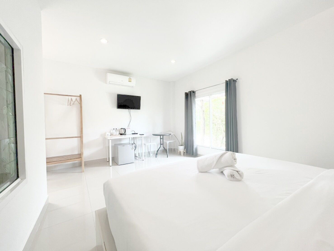 Bedroom 2, On Green Resort, Tha Yang