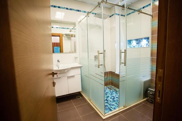 Bathroom 4, Pilot Apart Hotel, Baku