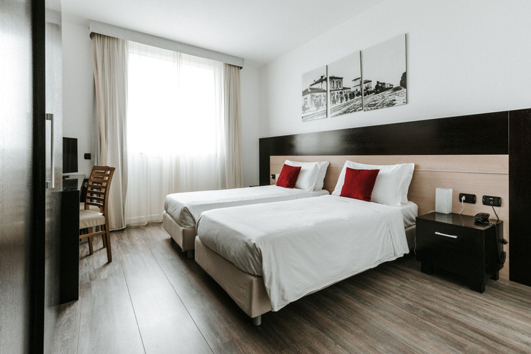 Bedroom 3, Hotel Carpi, Modena