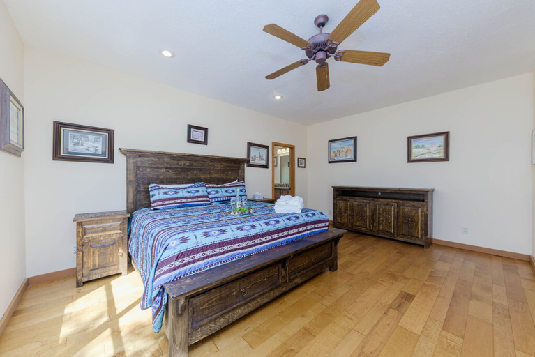 Bedroom 3, Casa de Fierros, Lincoln
