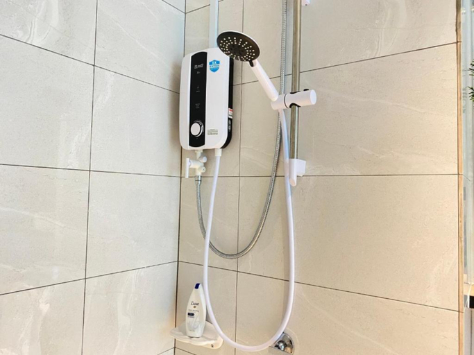 Bathroom 5, Amber Cove - Luxury Design By Luxpro Management - 6~7 pax, Malacca City
