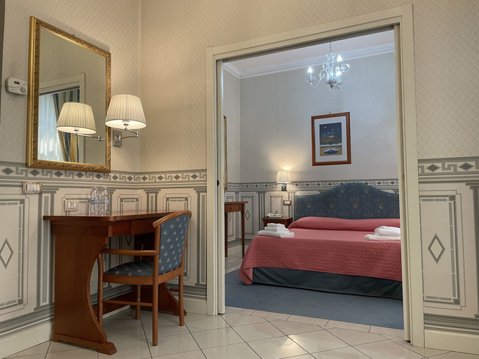 Bedroom 2, City Hall, Catania