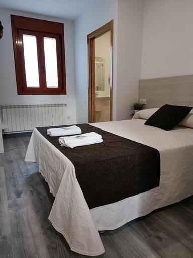 Bedroom 2, Albergue Miraiso, A Coruña