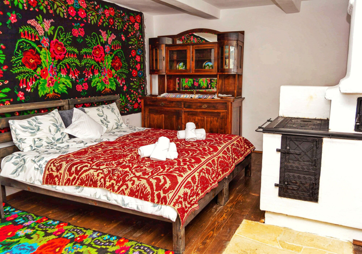 Bedroom 3, Vatra Boiereasca, Partestii De Sus