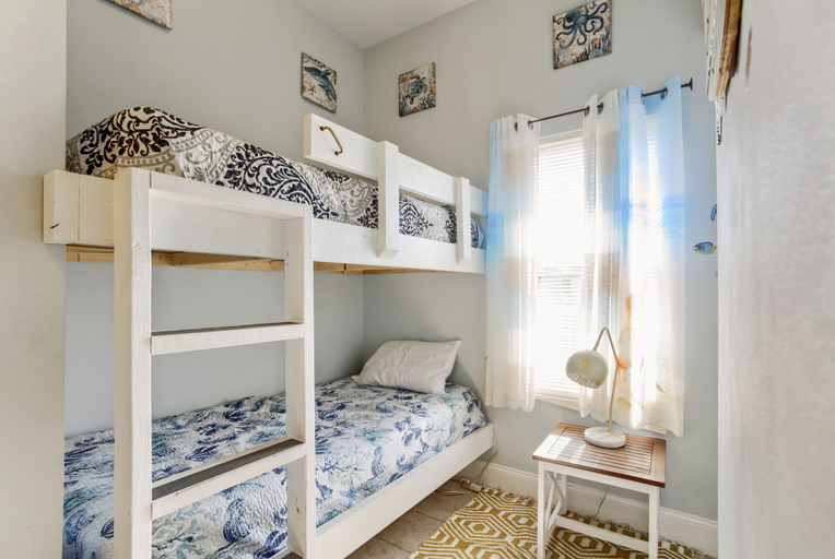 Bedroom 3, Nautical Nook, Bay