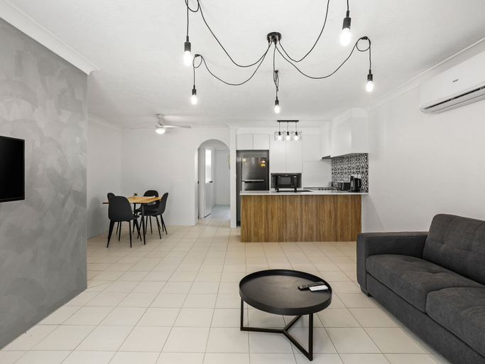 Others 5, Unit 24-24 Hamilton Ave Surfers Paradise, Gold Coast