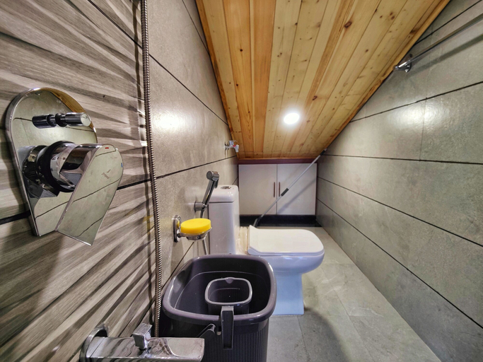 Bathroom 3, DK Residency - Shimla, Shimla