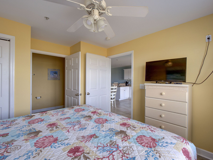 Bedroom 3, Tiffany's Motel & Condos, Onslow