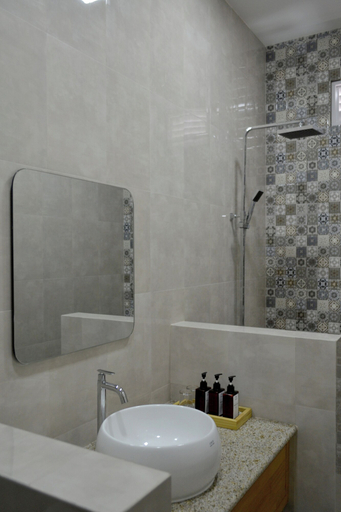 Bathroom 4, Athirige Boutique House, Baa Atoll