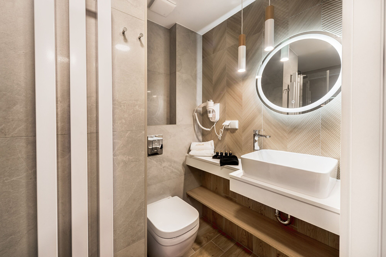 Bathroom 4, Aurum Aparthotel, Świnoujście