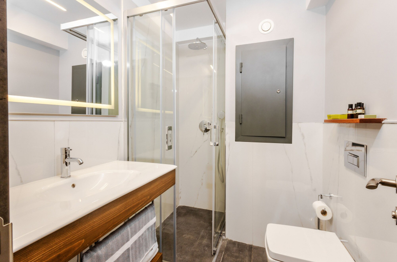 Bathroom 5, Ertan Hotel, Çeşme