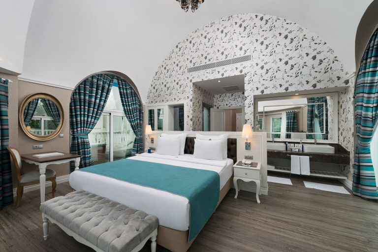 Bedroom 3, Rubi Platinum Spa Resort & Suites - All Inclusive, Alanya